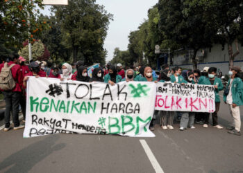 Hina DPR, Polri, dan Lembaga Negara Diancam Penjara 1,5 Tahun