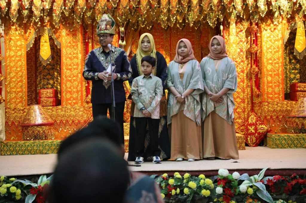 Pemkab Aceh Utara Peusijuek Pj Bupati Azwardi, AP, MSi