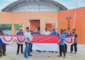 Jelang HUT RI ke 77, DPD PAN Lhokseumawe Serahkan Bendera Merah Putih dan Umbul – umbul ke Posko SAR