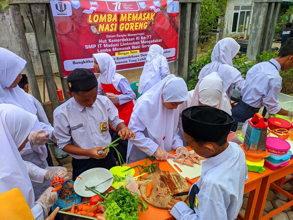 SIT Madani Gelar Beragam Kegiatan dalam Rangka Memeriahkan Tahun Baru Islam dan HUT ke-77 RI