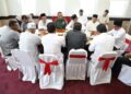 Lhoksukon - Penjabat Bupati Aceh Utara Azwardi menerima Kehadiran para tokoh masyarakat, Tokoh Agama dan Muspika Lhoksukon, kedatangan mereka disambut langsung oleh PJ Bupati Aceh Utara, turut didampingi oleh Asisten administrasi umum Drs. M .Adamy,M.Pd, dan Kabag Humas Hamdani di ruang kerja