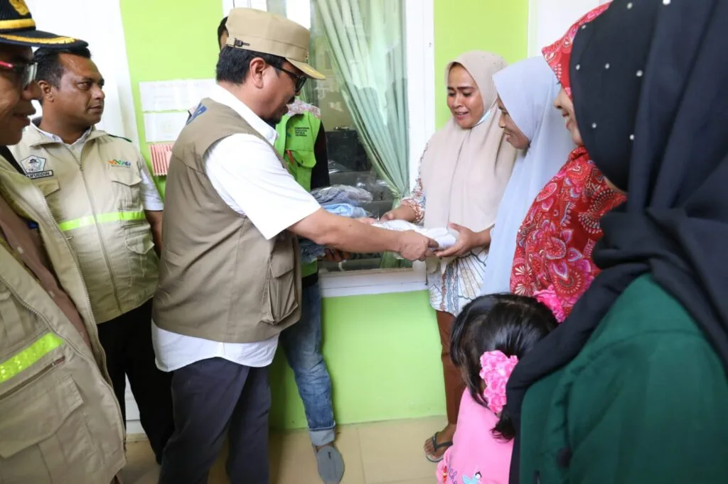Pj Bupati Aceh Utara Respon Cepat Terhadap Warga Terdampak Banjir 