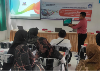 Dosen Teknik Unimal Latih Guru SMA dalam Pengembangan Media Pembelajaran Berbasis Multimedia