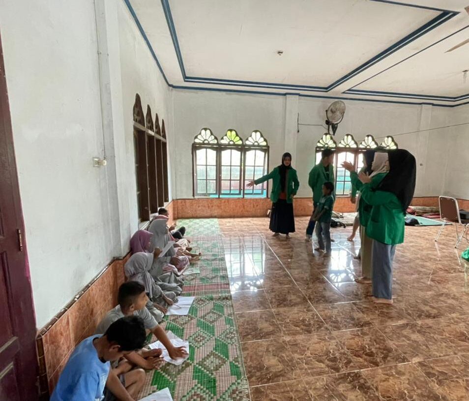 Mahasiswa Unimal Sosialisasi Bahaya Penyakit Kudis di Desa Alue Badee