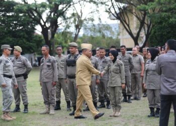 Di Hadapan Ribuan PNS, Pj. Walikota Lhokseumawe Apresiasi Kinerja Satpol PP dan WH