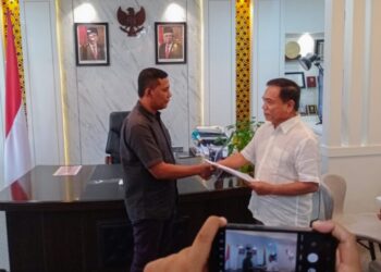 Irwandi Temui Ketua DPRA Terkait PAW Tiyong dan Fahlevi