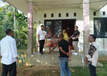 Mantan GAM Sakit Lumpuh, Anggota DPRK Aceh Jaya Bawa Dokter Spesialis kerumah