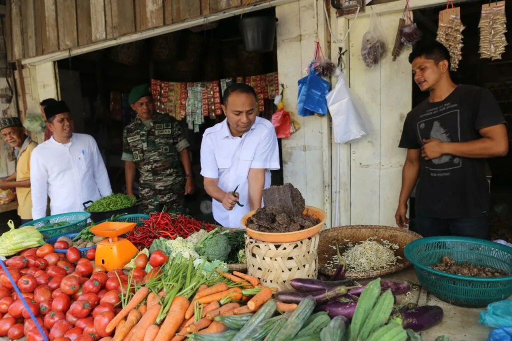 Pj Walikota Lhokseumawe Pastikan Kebutuhan Pokok Stabil Menjelang Idul Fitri