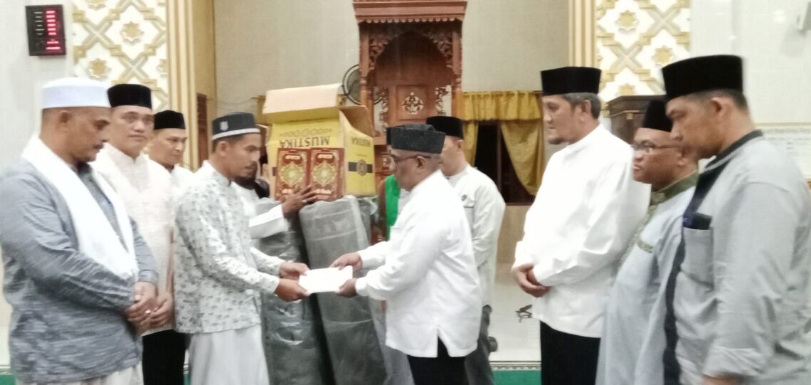 Safari Ramadhan Pemkab Aceh Utara, PJ Bupati Buka Puasa dan Shalat Tarwih di Masjid Baitul Karim Sumbok