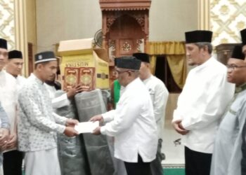 Safari Ramadhan Pemkab Aceh Utara, PJ Bupati Buka Puasa dan Shalat Tarwih di Masjid Baitul Karim Sumbok