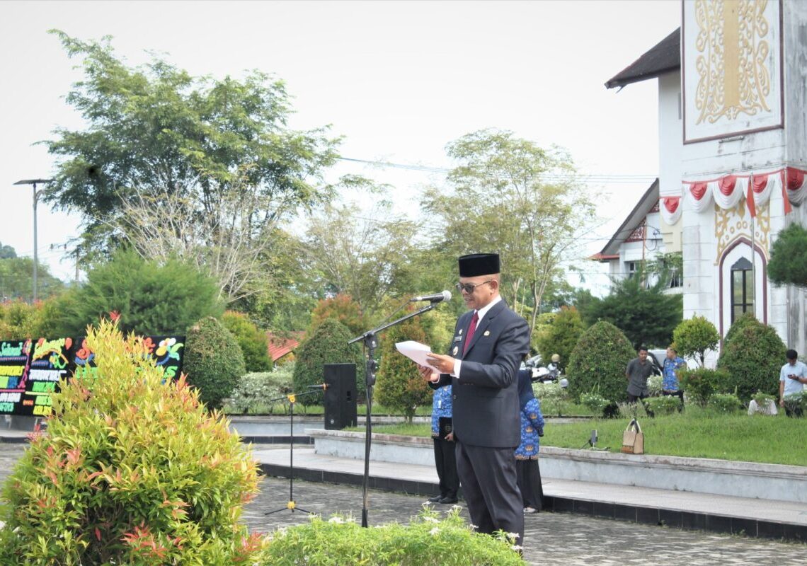 Pj. Bupati Aceh Jaya Pimpin Upacara Peringatan Hari Pendidikan Nasional 2024 dengan Semangat Merdeka Belajar