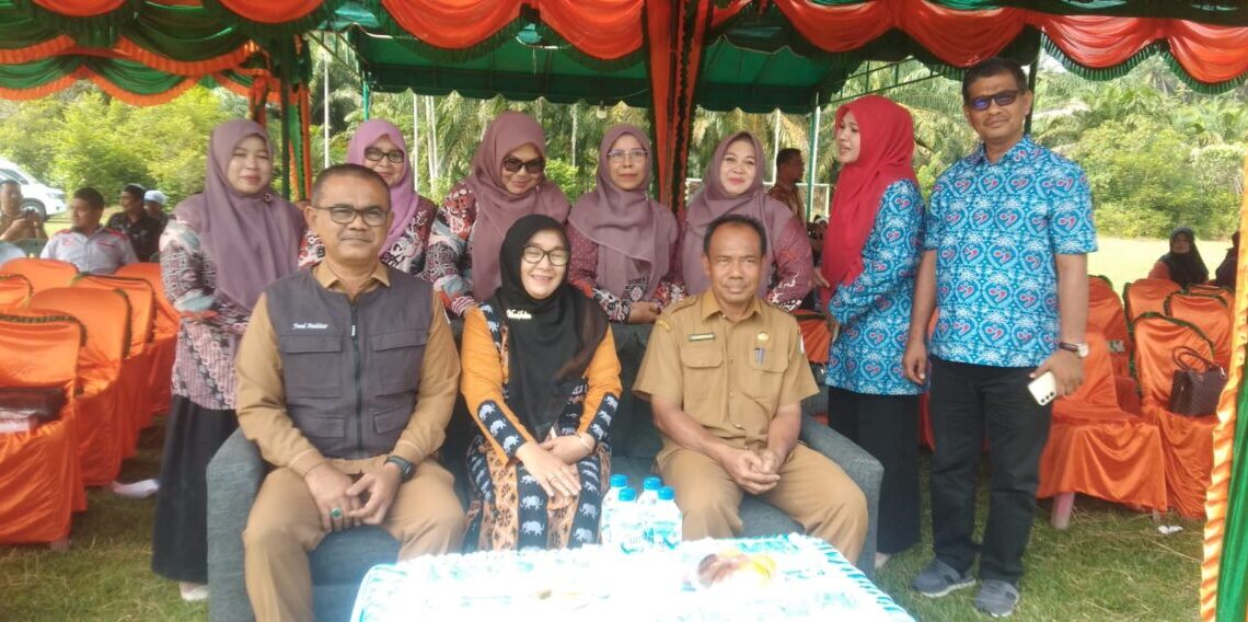 Cegah Stunting, DPM-PPKB Aceh Utara dan BKKBN Aceh Gelar Layanan KB dan KBKR di Gampong Seureuke