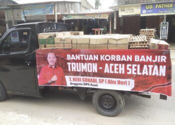 Respon Cepat, Abu Heri Salurkan Bantuan untuk Masyarakat Trumon Terdampak Banjir