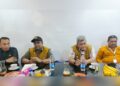 Pj Bupati Aceh Utara, Mahyuzar (dua dari kiri), Ketua Panwaslih Aceh Utara (Kiri), Sekda Aceh Utara, Dayan Albar (dua dari kanan) dan Kepala Sekretariat Panwaslih Aceh Utara, Hamdani (kanan).