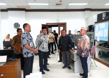 Ayahwa – Panyang ‘Saweu’ Ruangan, Pantau Kehadiran Pegawai Kantor Bupati