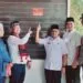 Bupati Ayahwa Tempel Stiker Nomor Penting di Rumah Warga, Permudah Akses Layanan Darurat