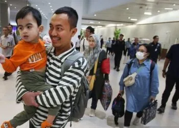 Evakuasi WNI dari Iran: 24 Masih Transit di Baku, Sisanya Tiba Bertahap