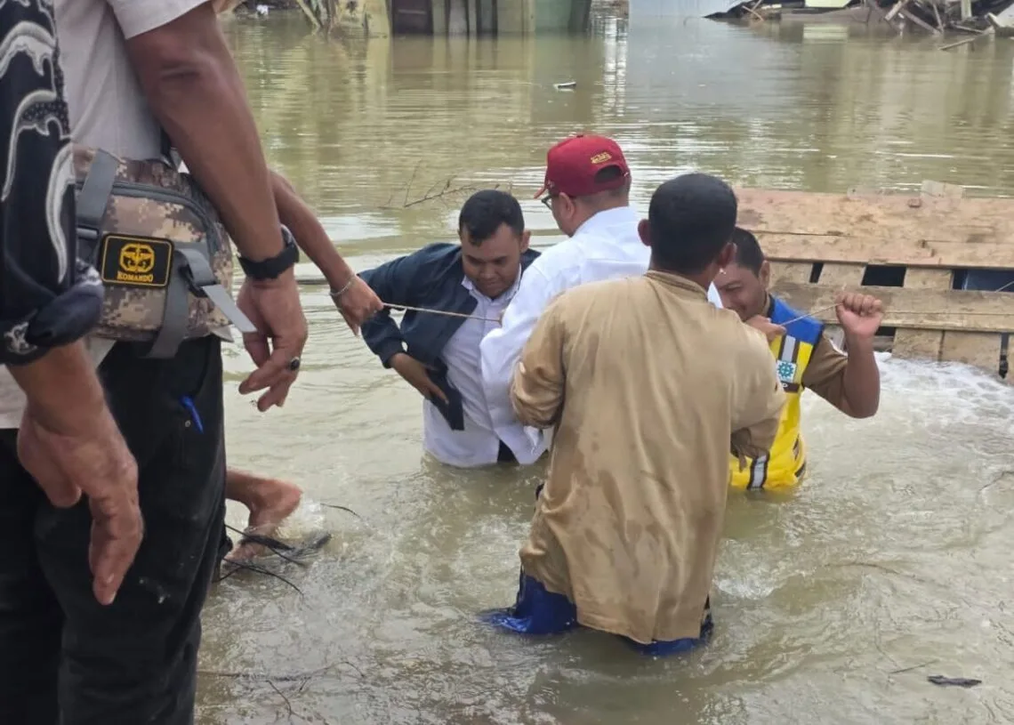 Insiden Mencekam: Dirjen PRKP dan Kadis Perkim Aceh Utara Nyaris Tenggelam Saat Survei Lokasi Bencana