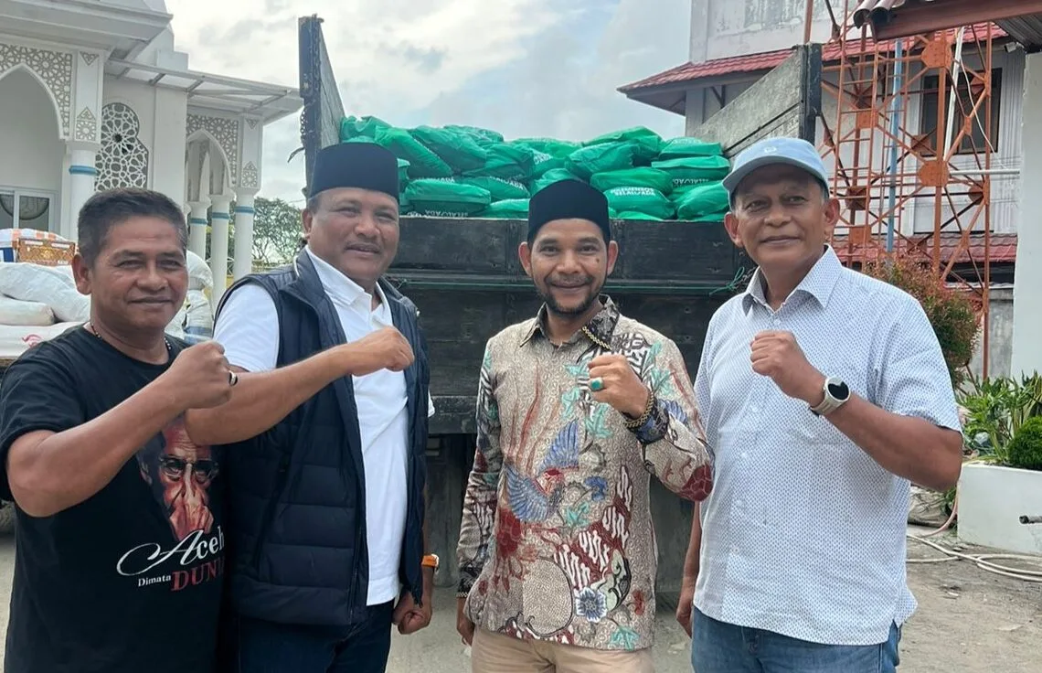 Azhari Cage Lanjutkan Penyaluran Bantuan Kementerian Sosial Republik Indonesia ke Bireuen