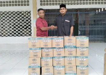 Tak Henti Berbagi di Bulan Suci, Imum Jon Perluas Jangkauan Bantuan Masjid